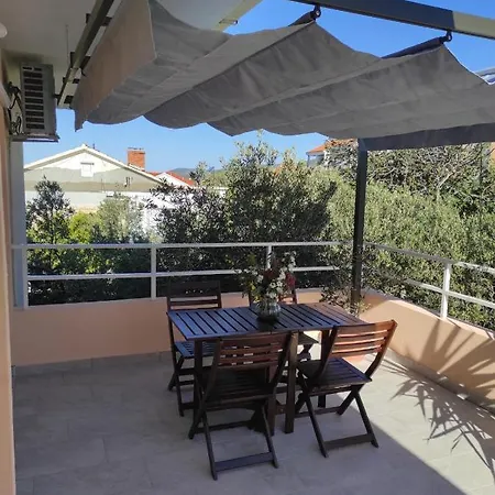 Peaceful With Beautiful View Apartamento Hvar Town