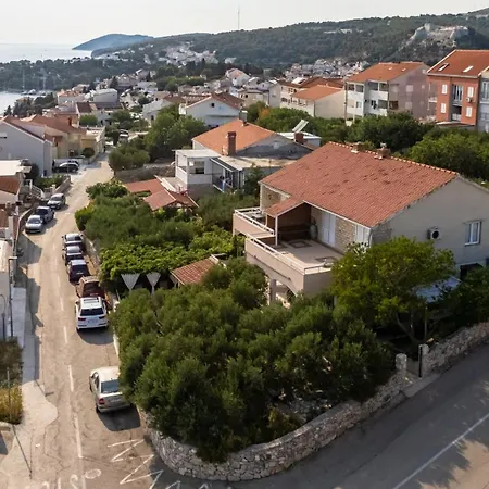 Апартаменты Peaceful With Beautiful View